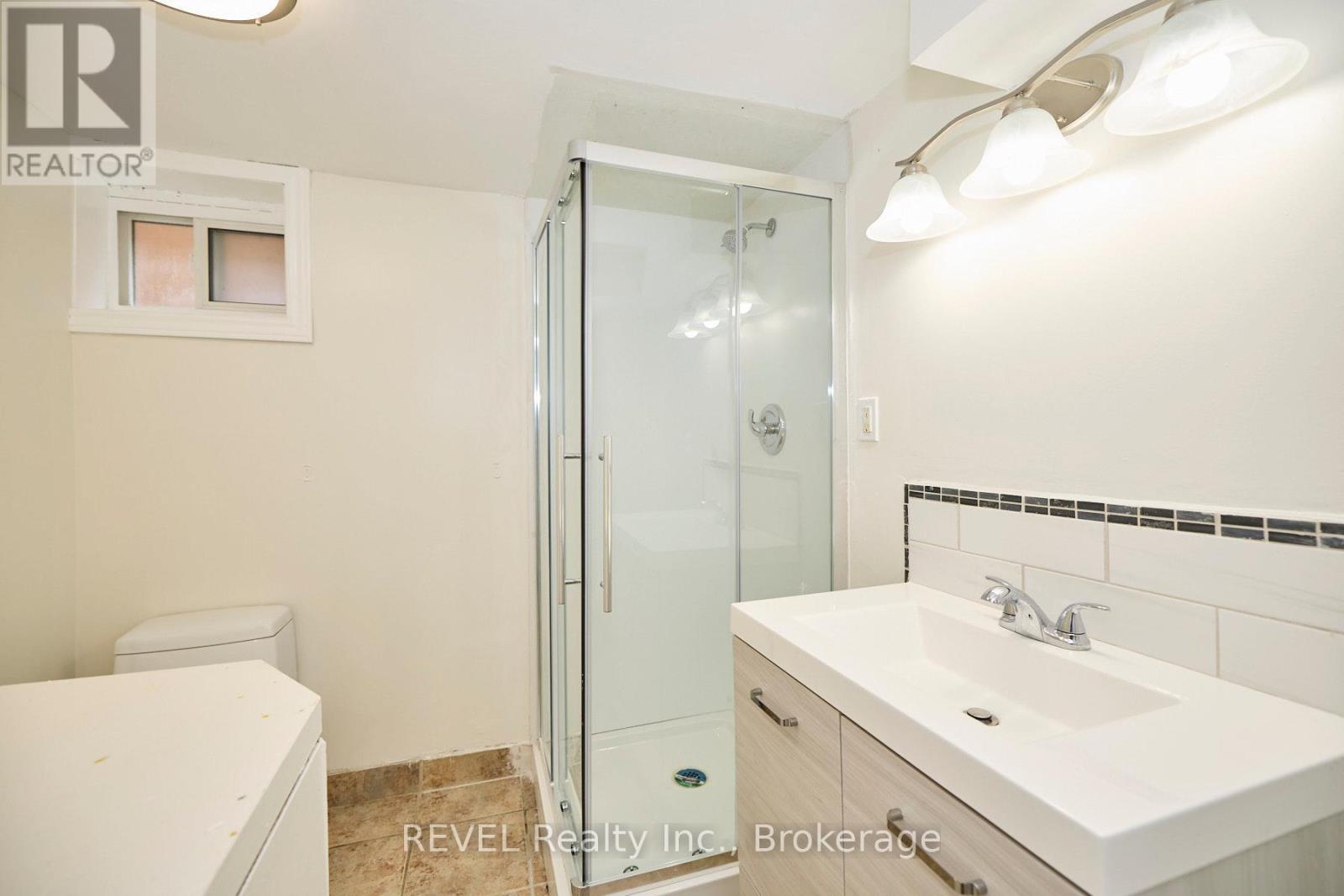 43 Cosby Avenue, St. Catharines, Ontario  L2M 5R7 - Photo 24 - X13575464