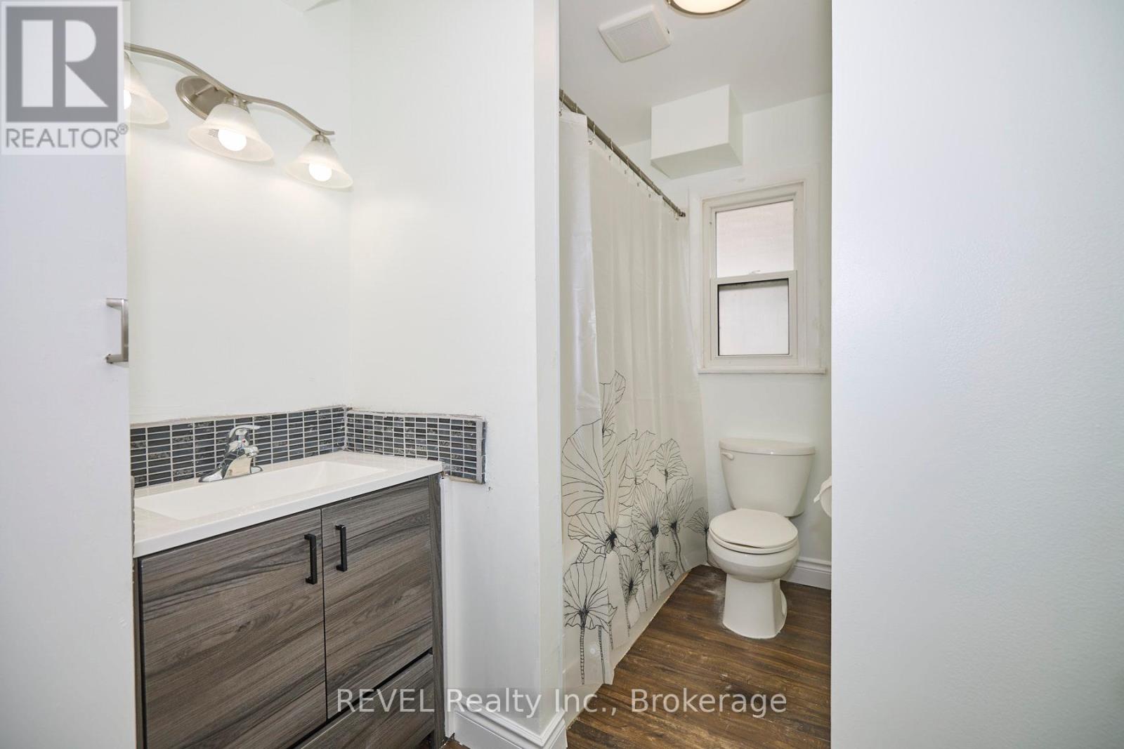43 Cosby Avenue, St. Catharines, Ontario  L2M 5R7 - Photo 4 - X13575464