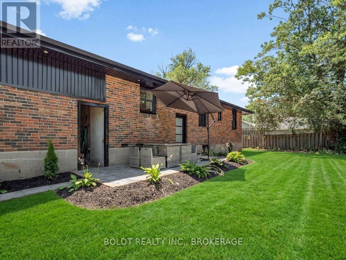 6221 Lyons Creek Road, Niagara Falls, Ontario  L2G 0L9 - Photo 26 - X13576016
