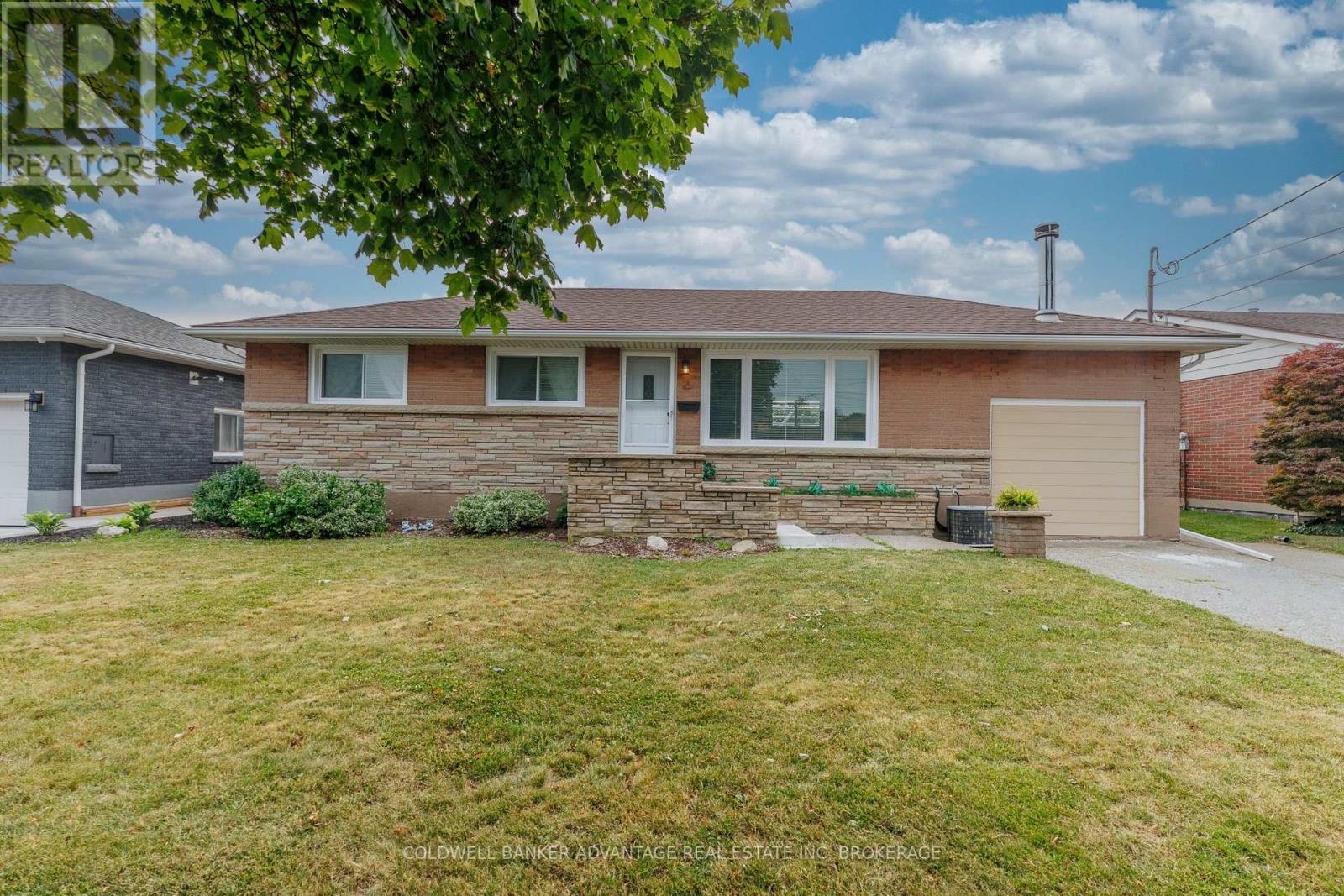 77 BALMORAL AVENUE, Welland, Ontario