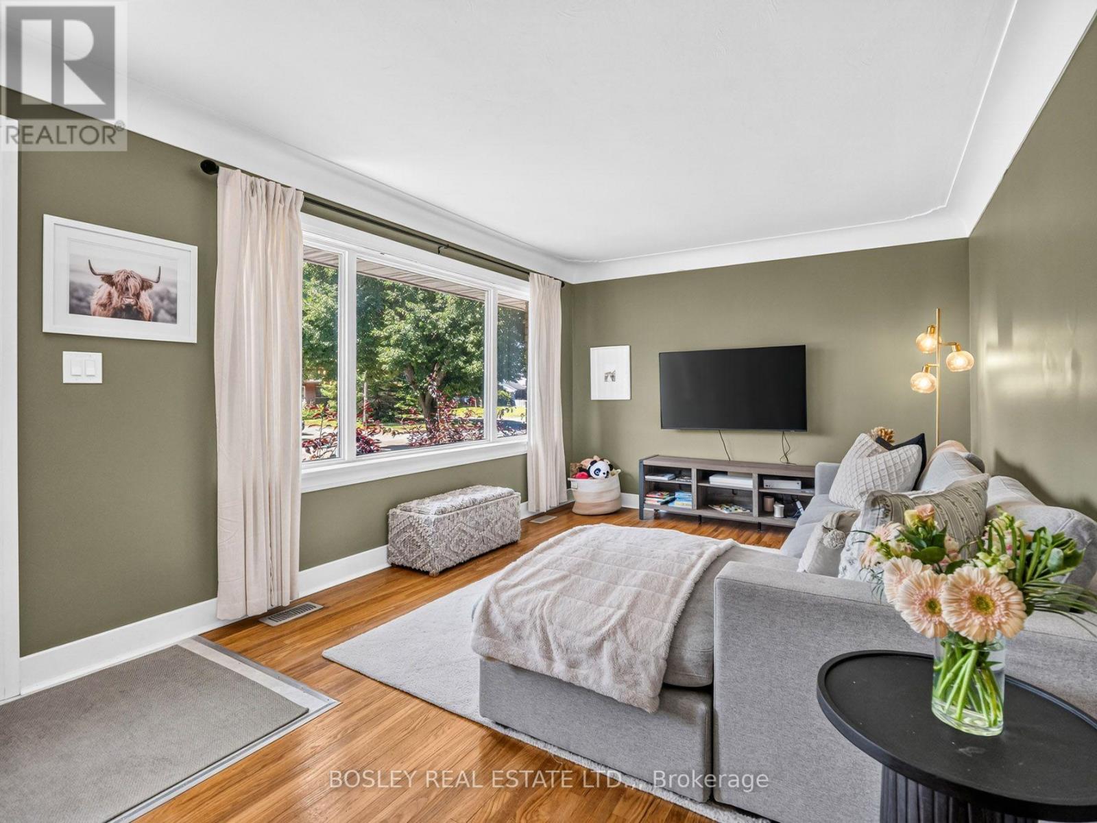 42 Lindel Crescent, Welland, Ontario  L3C 3S3 - Photo 3 - X13576592