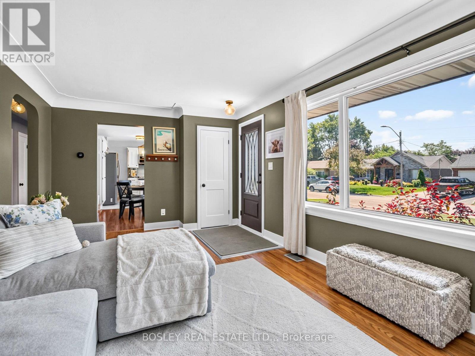 42 Lindel Crescent, Welland, Ontario  L3C 3S3 - Photo 4 - X13576592