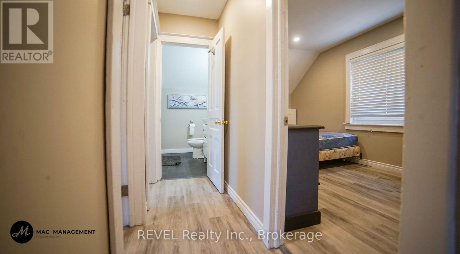 32 Edmund Street, St. Catharines, Ontario  L2R 2G2 - Photo 10 - X13578574