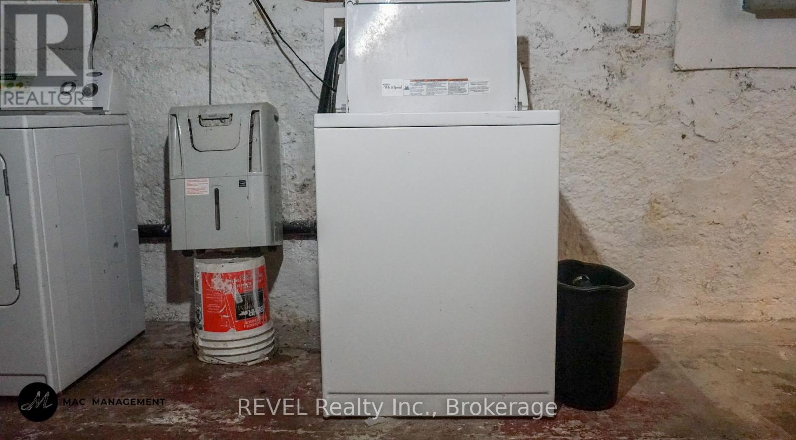 32 Edmund Street, St. Catharines, Ontario  L2R 2G2 - Photo 20 - X13578574