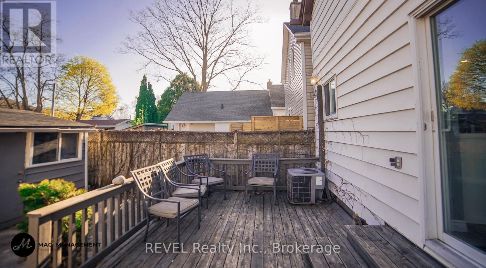 32 Edmund Street, St. Catharines, Ontario  L2R 2G2 - Photo 24 - X13578574