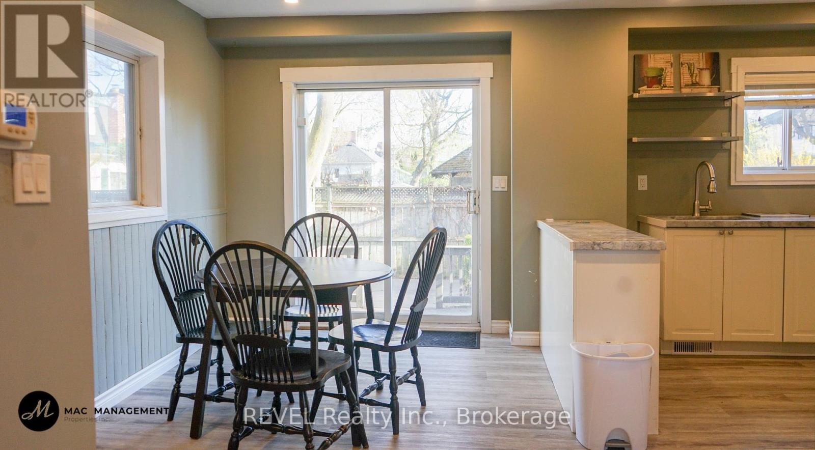 32 Edmund Street, St. Catharines, Ontario  L2R 2G2 - Photo 5 - X13578574