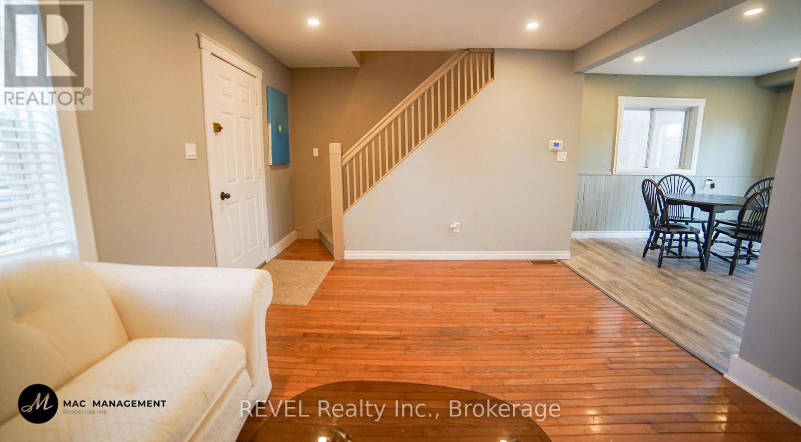 32 Edmund Street, St. Catharines, Ontario  L2R 2G2 - Photo 7 - X13578574
