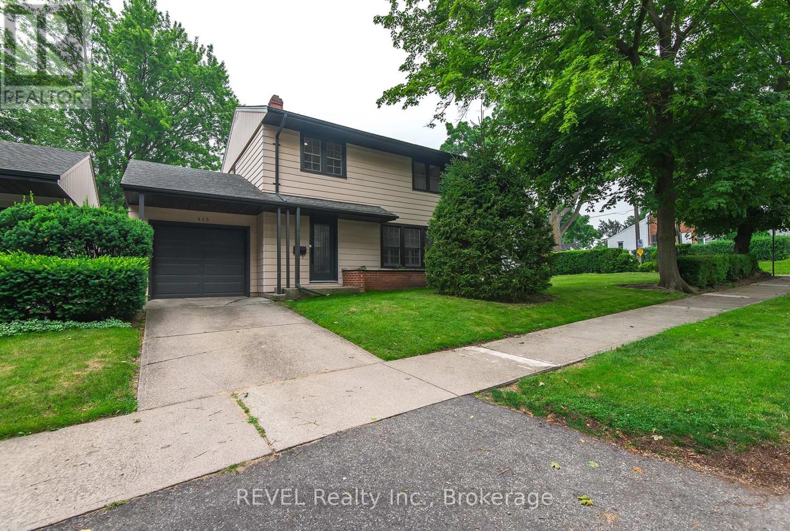 113 St. Paul Crescent, St. Catharines, Ontario  L2S 1M7 - Photo 2 - X13578824