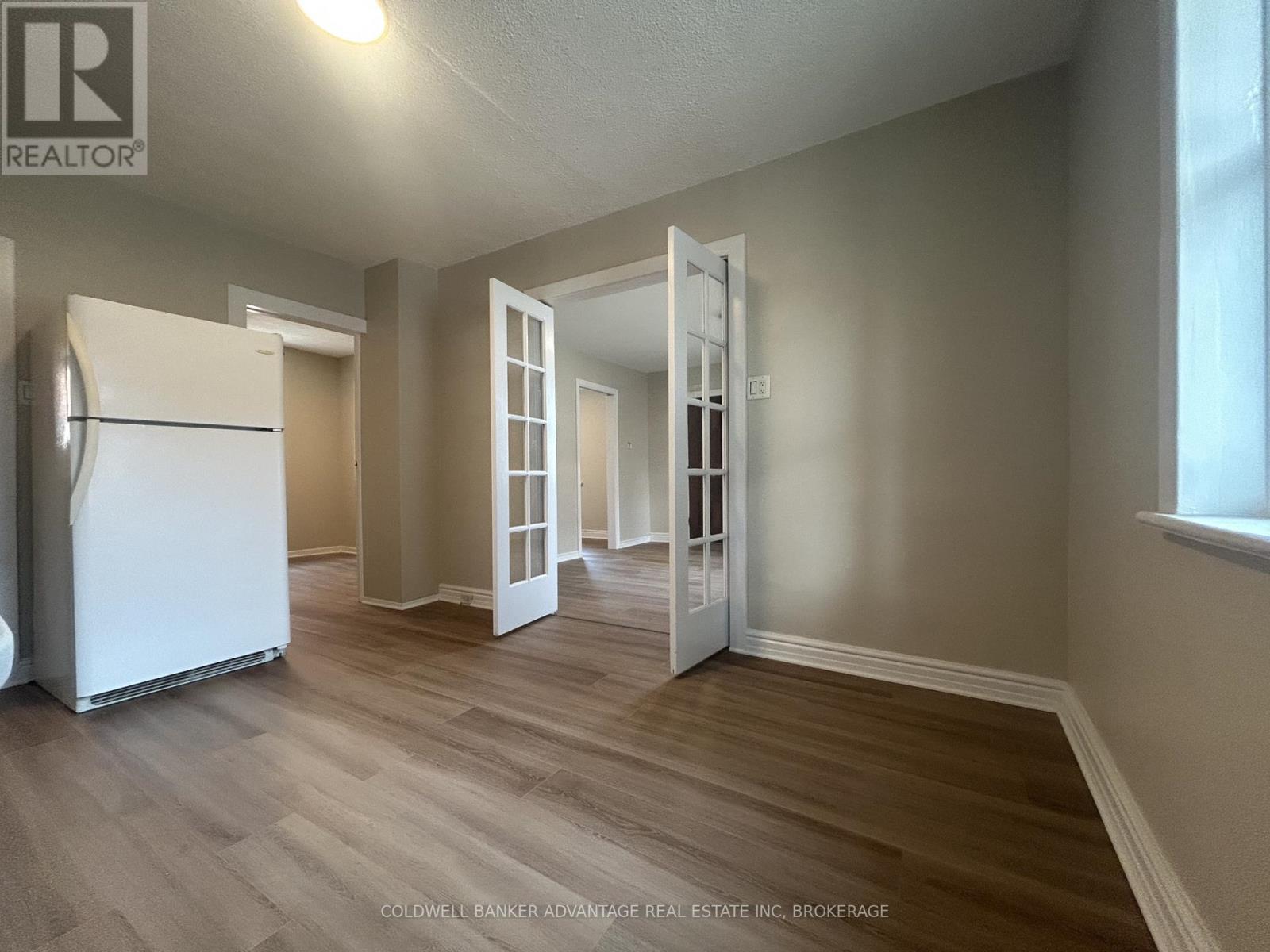 36 Sanford Street, Barrie, Ontario  L4N 3C2 - Photo 14 - S13579022