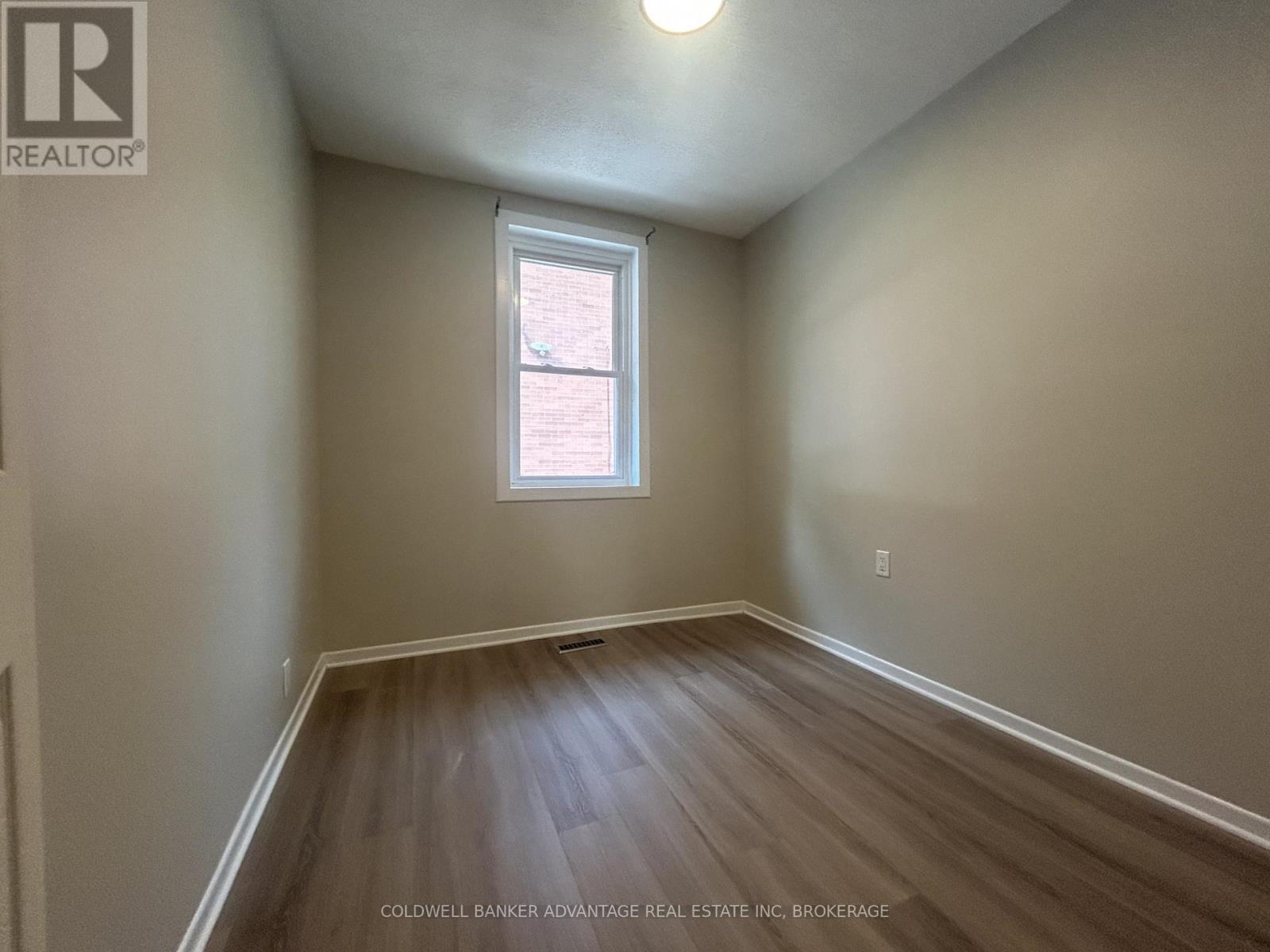36 Sanford Street, Barrie, Ontario  L4N 3C2 - Photo 17 - S13579022