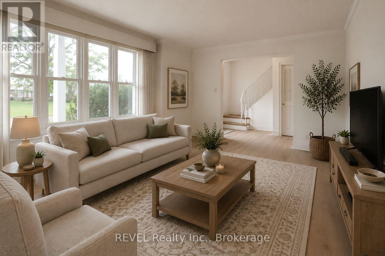 19 Woodington Crescent, St. Catharines, Ontario  L2T 3T8 - Photo 4 - X13579446
