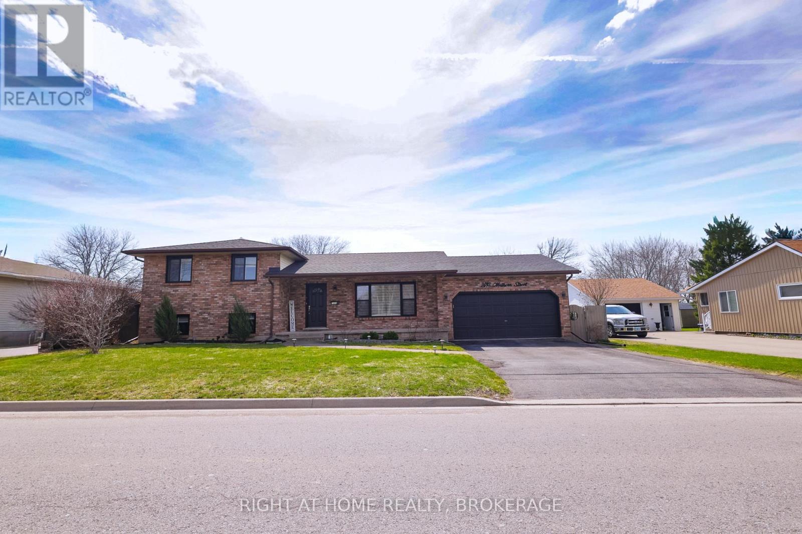 7698 MULHERN STREET, Niagara Falls, Ontario