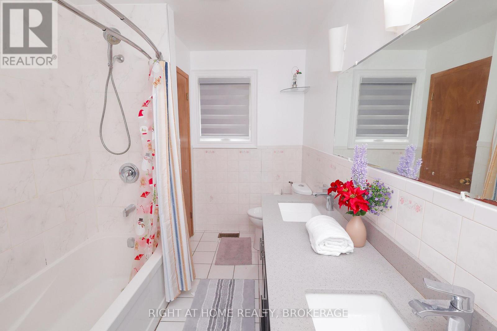 7698 Mulhern Street, Niagara Falls, Ontario  L2H 1B5 - Photo 11 - X13579690