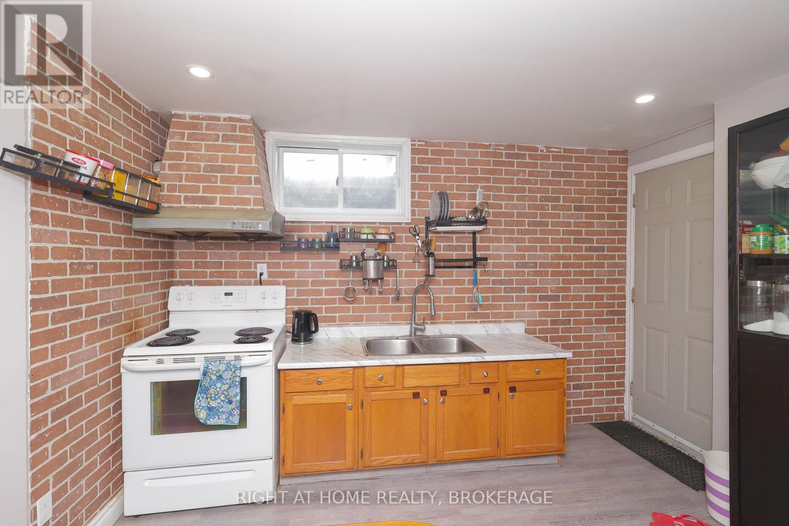 7698 Mulhern Street, Niagara Falls, Ontario  L2H 1B5 - Photo 18 - X13579690