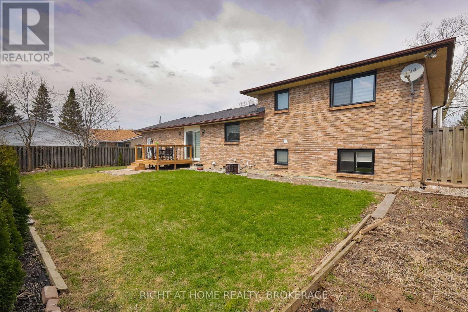 7698 Mulhern Street, Niagara Falls, Ontario  L2H 1B5 - Photo 27 - X13579690