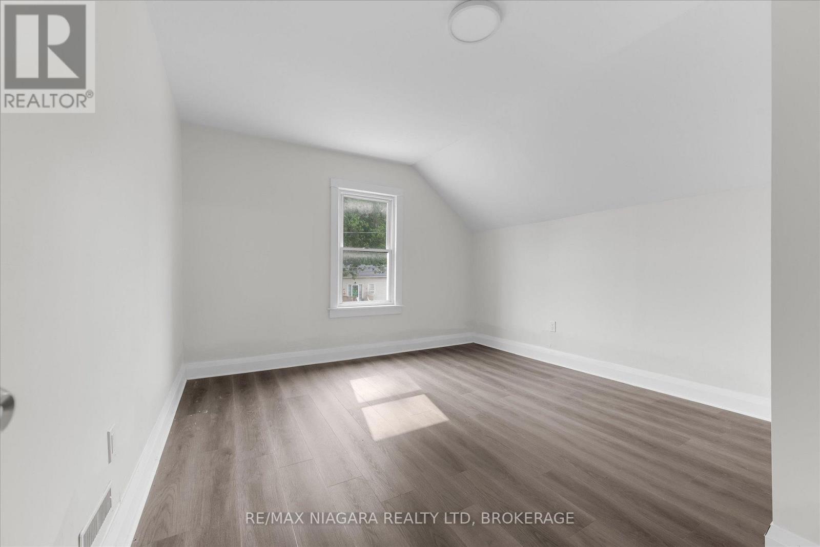 154 Fares Street, Port Colborne, Ontario  L3K 1W2 - Photo 18 - X13579774