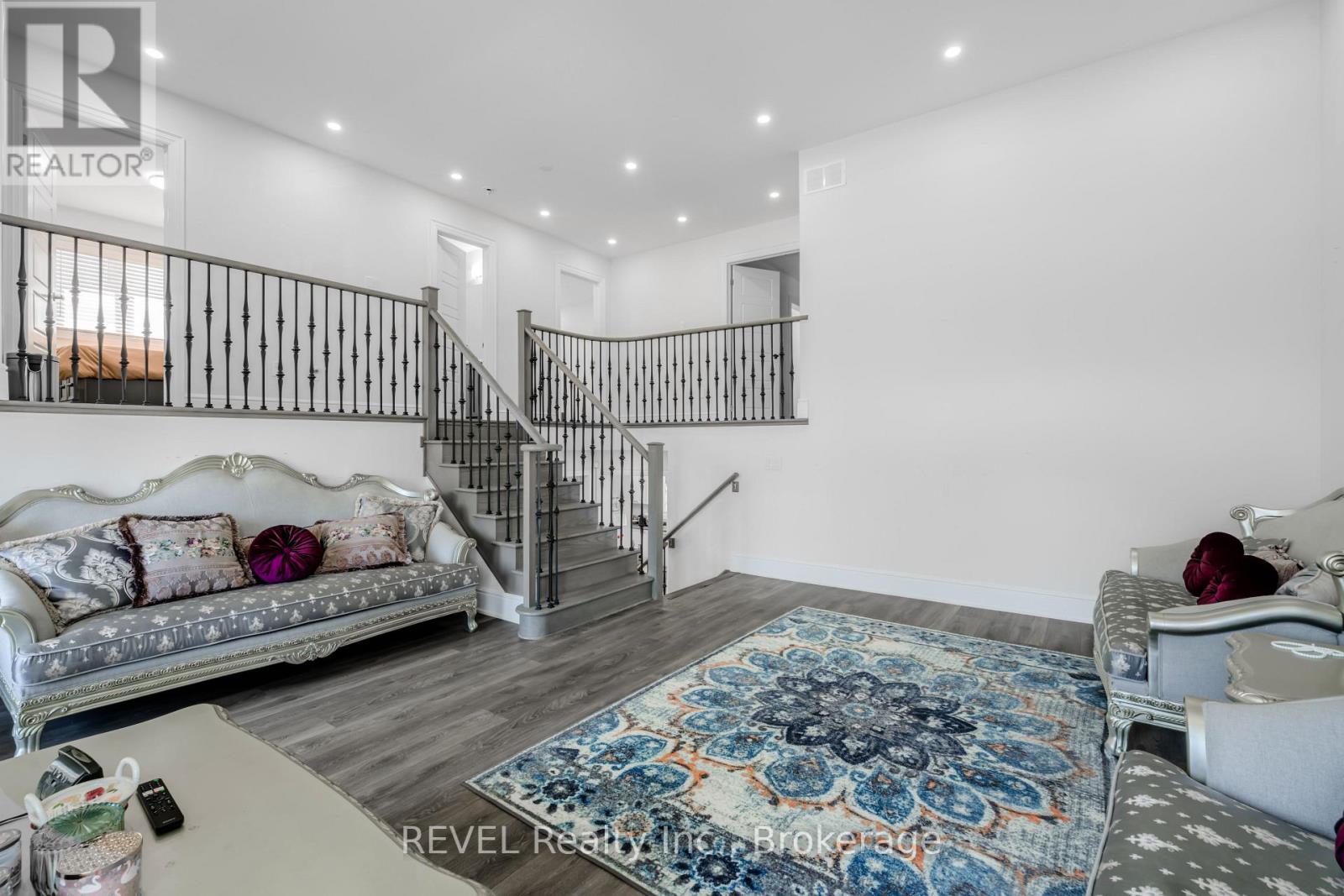8619 Chickory Trail, Niagara Falls, Ontario  L2H 3S5 - Photo 11 - X13579814