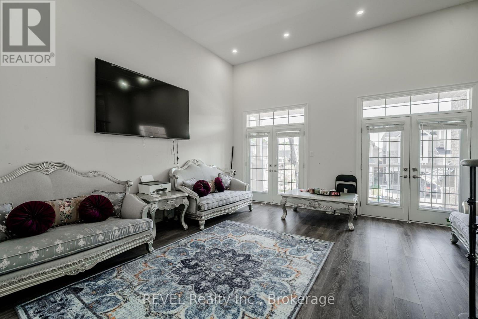 8619 Chickory Trail, Niagara Falls, Ontario  L2H 3S5 - Photo 12 - X13579814