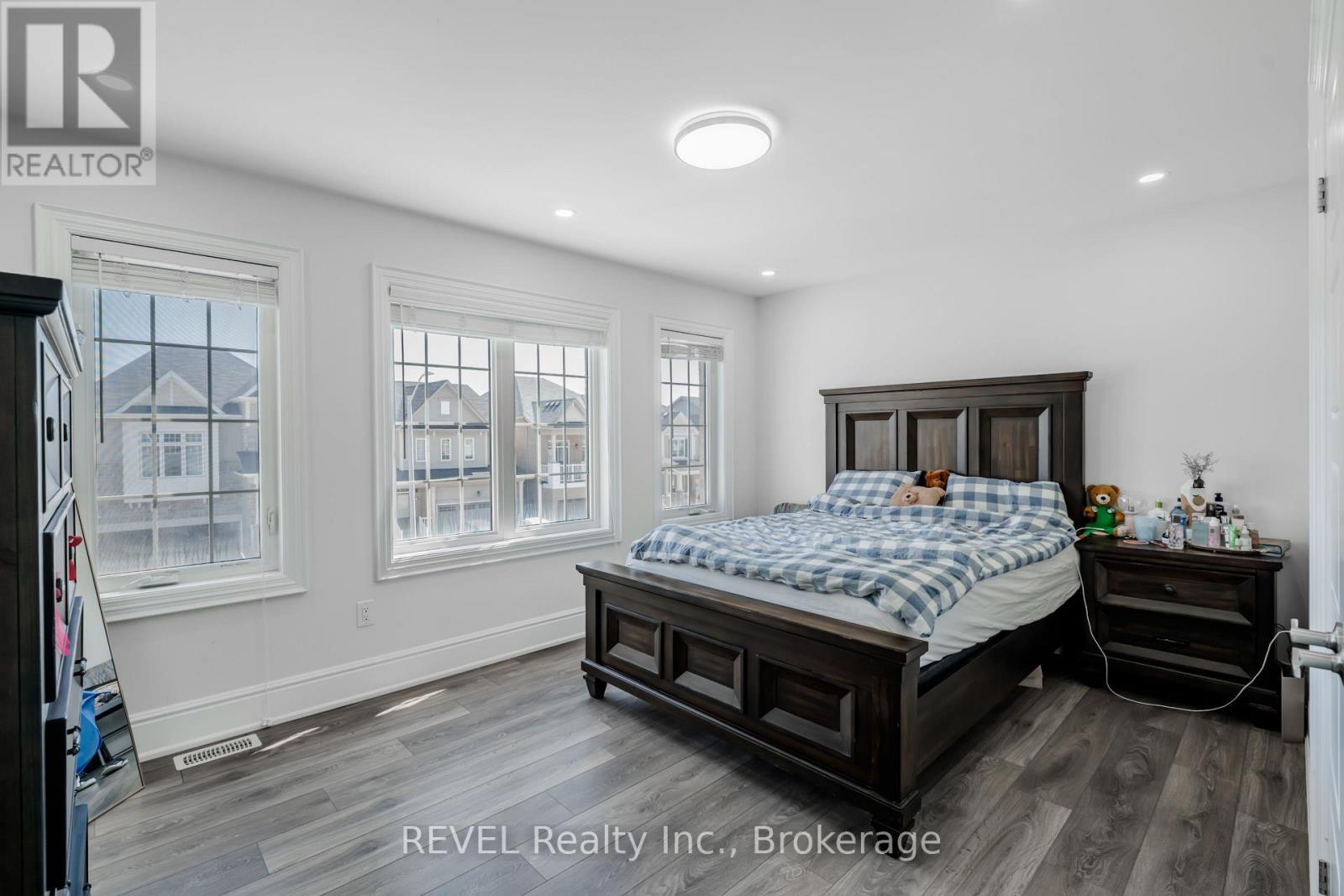 8619 Chickory Trail, Niagara Falls, Ontario  L2H 3S5 - Photo 19 - X13579814