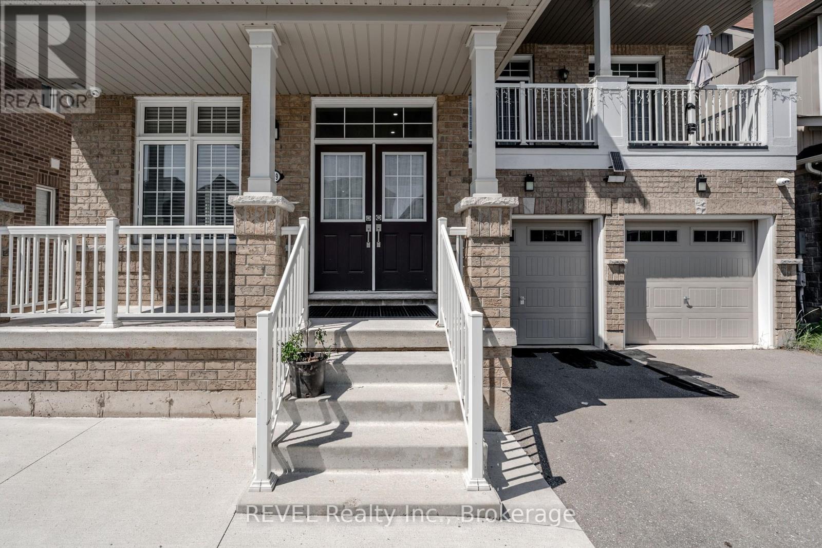 8619 Chickory Trail, Niagara Falls, Ontario  L2H 3S5 - Photo 2 - X13579814
