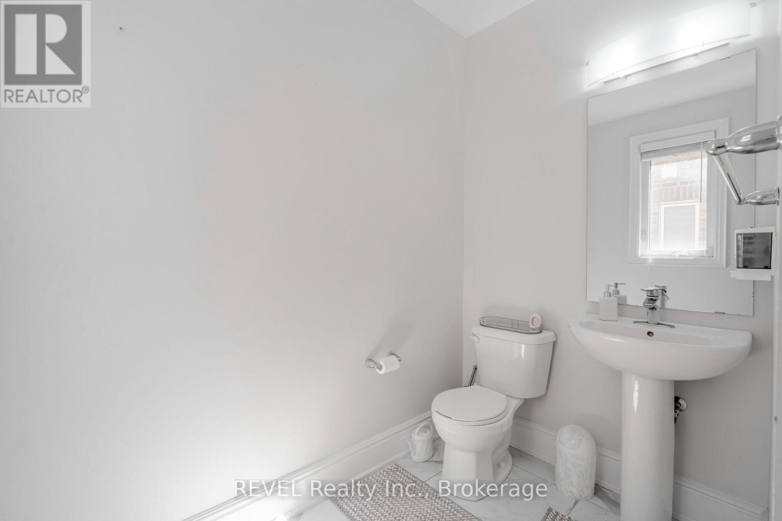 8619 Chickory Trail, Niagara Falls, Ontario  L2H 3S5 - Photo 5 - X13579814