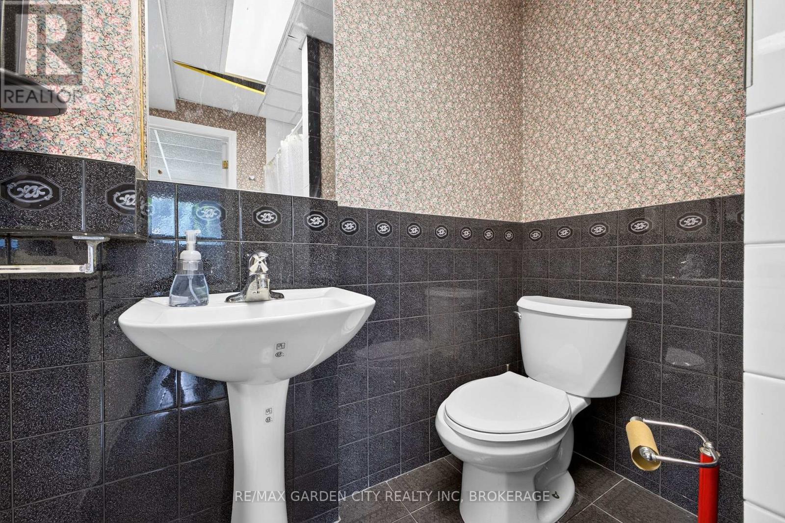 Lower - 38 Cypress Street, St. Catharines, Ontario  L2N 4L9 - Photo 11 - X13579850
