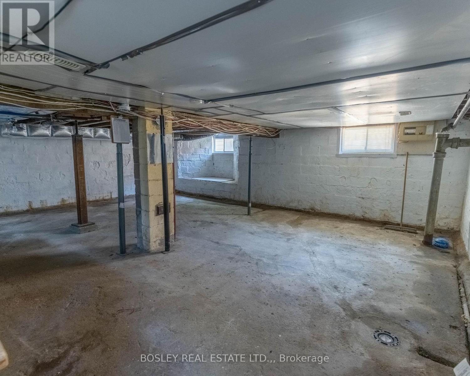 4466 Fourth Avenue, Niagara Falls, Ontario  L2E 4N3 - Photo 29 - X13580072