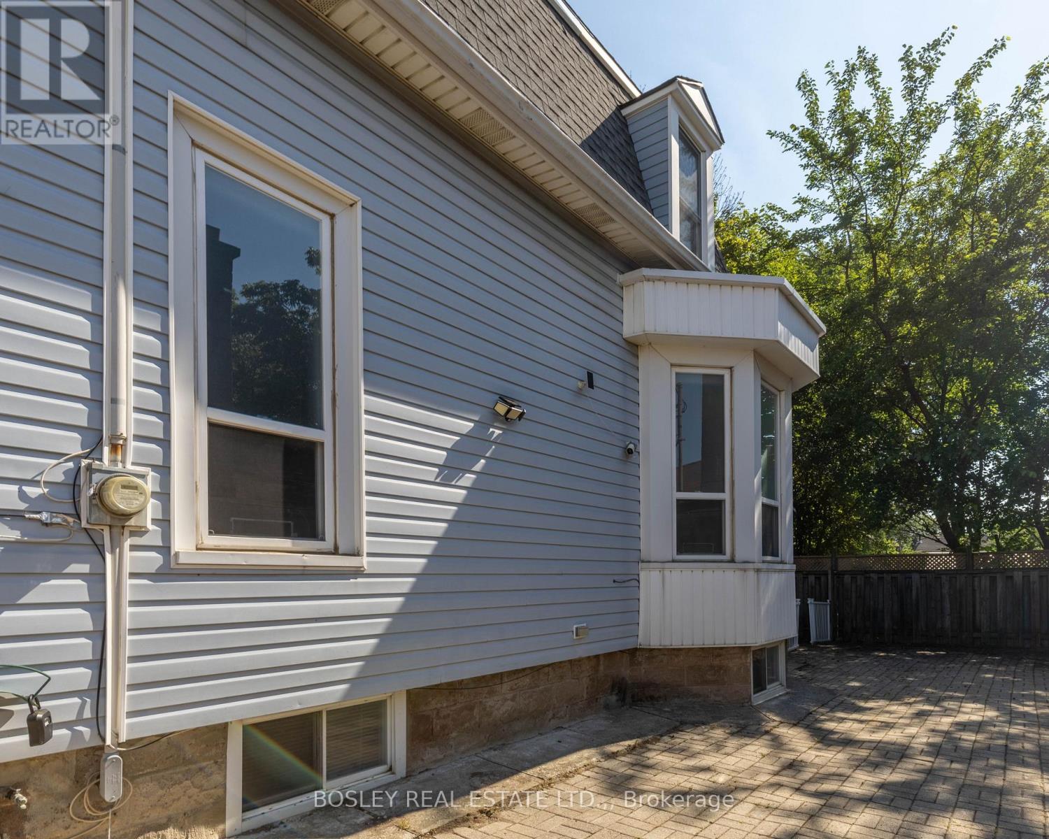 4466 Fourth Avenue, Niagara Falls, Ontario  L2E 4N3 - Photo 4 - X13580072
