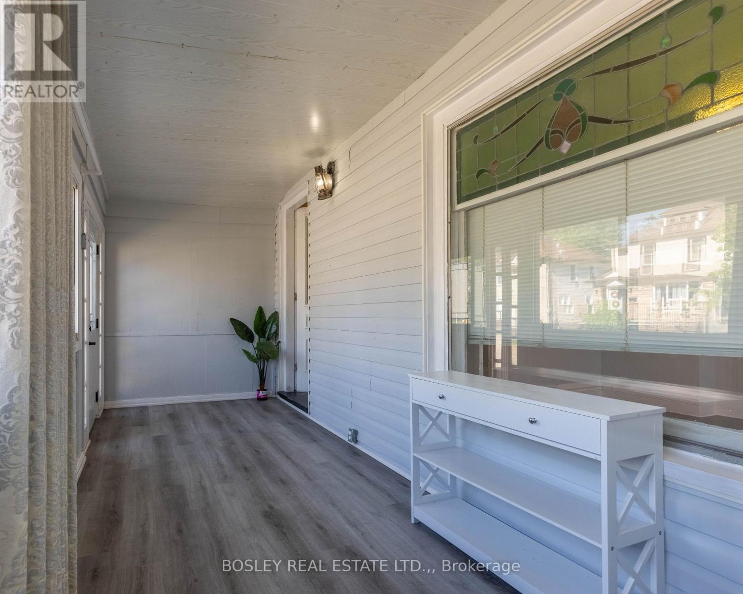 4466 Fourth Avenue, Niagara Falls, Ontario  L2E 4N3 - Photo 7 - X13580072