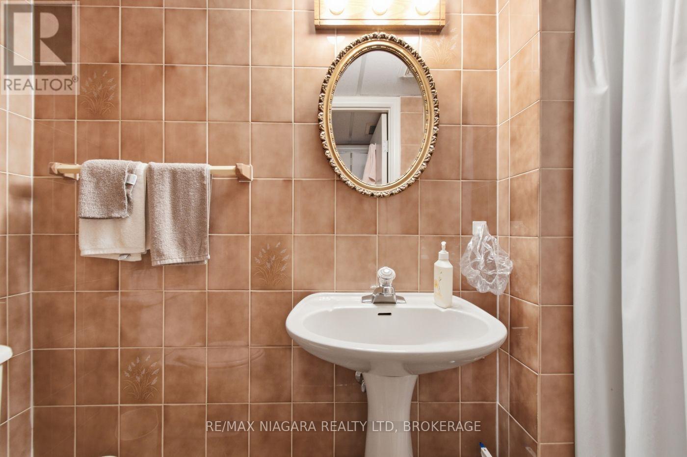 82 Lakeshore Road, St. Catharines, Ontario  L2N 2T5 - Photo 24 - X13580084