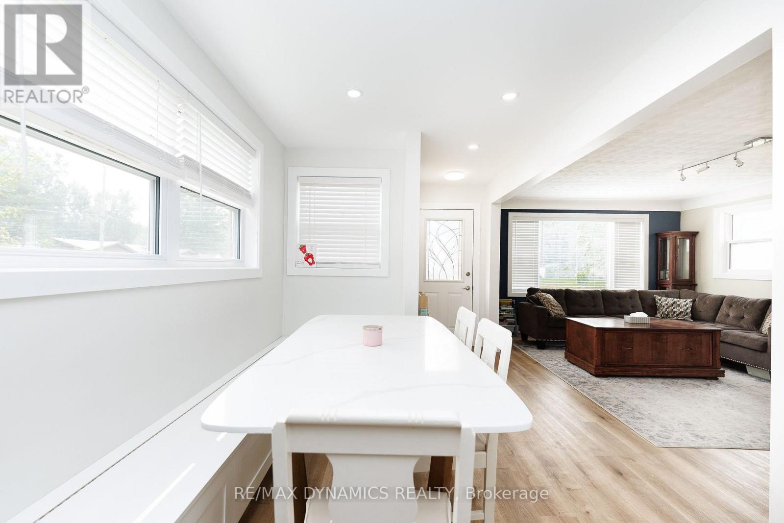 586 Lakeside Road, Fort Erie, Ontario  L2A 4Y2 - Photo 22 - X13581006
