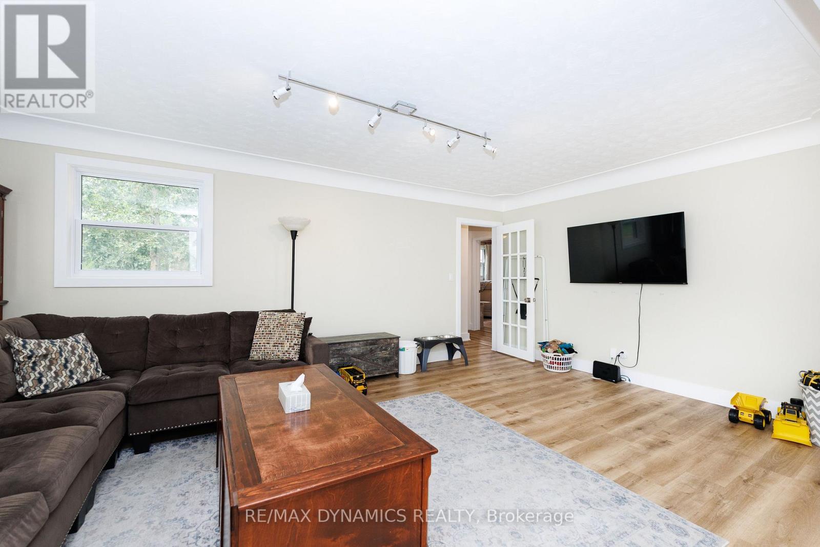 586 Lakeside Road, Fort Erie, Ontario  L2A 4Y2 - Photo 25 - X13581006