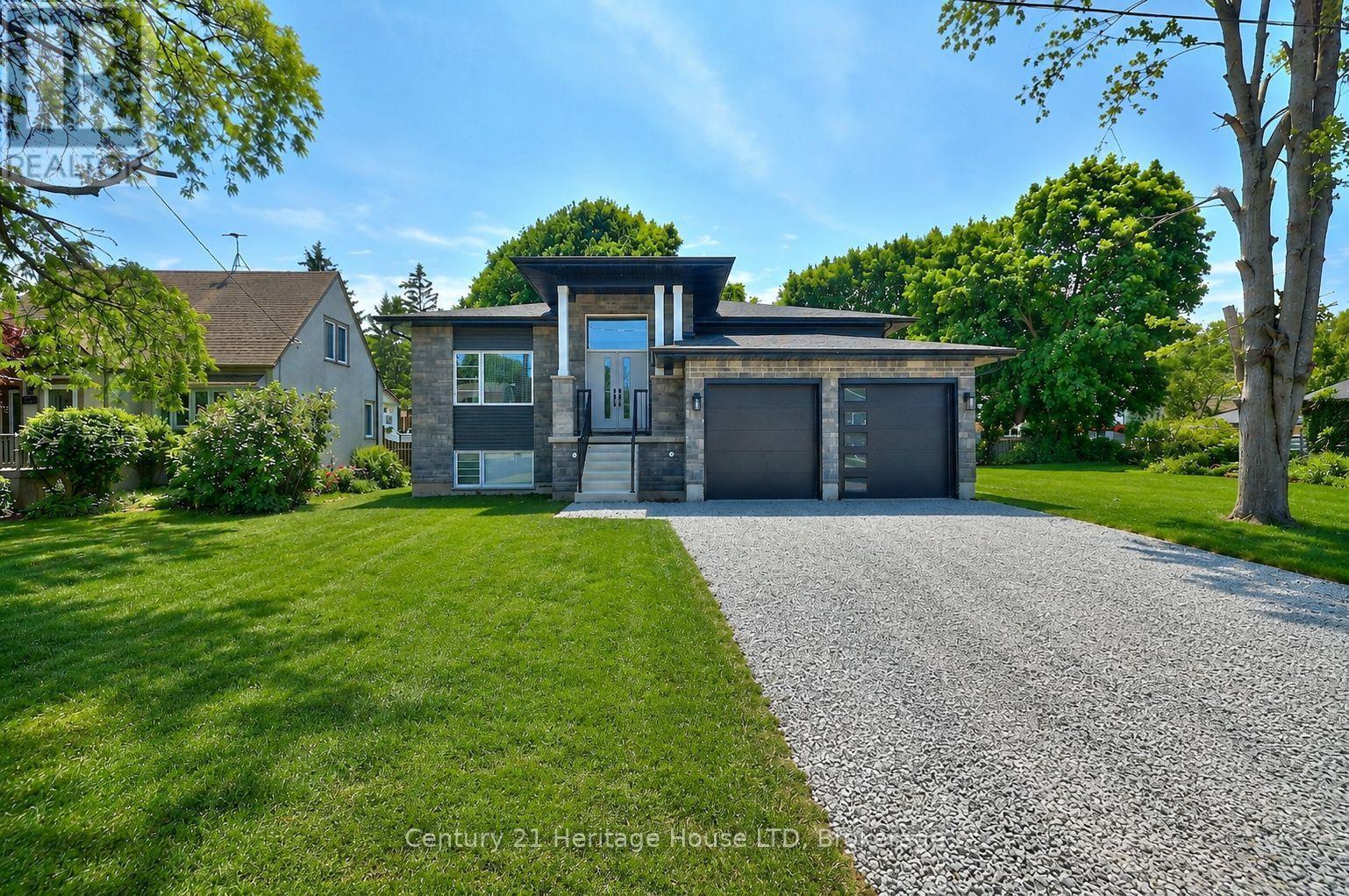 336 Sugarloaf Street, Port Colborne, Ontario  L3K 2P3 - Photo 2 - X13581594