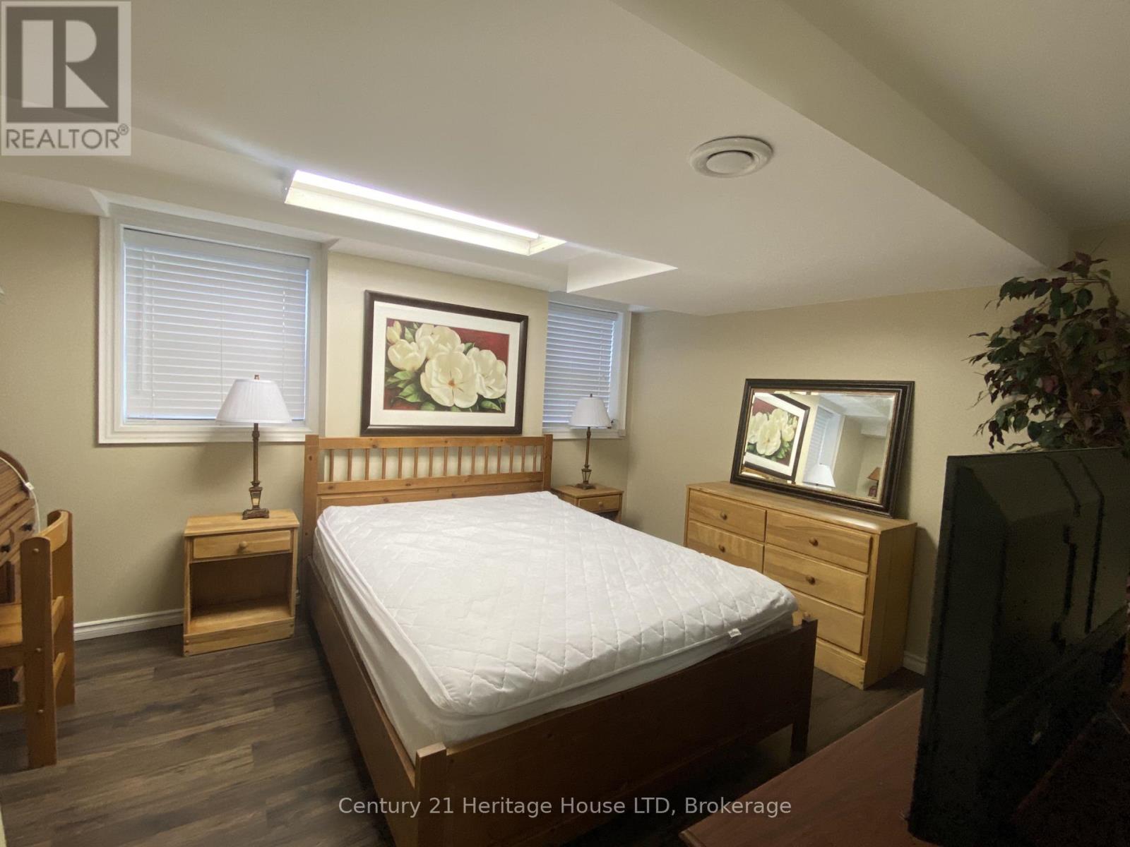 Lower Unit - 6042 Culp Street, Niagara Falls, Ontario  L2G 2B7 - Photo 11 - X13581628