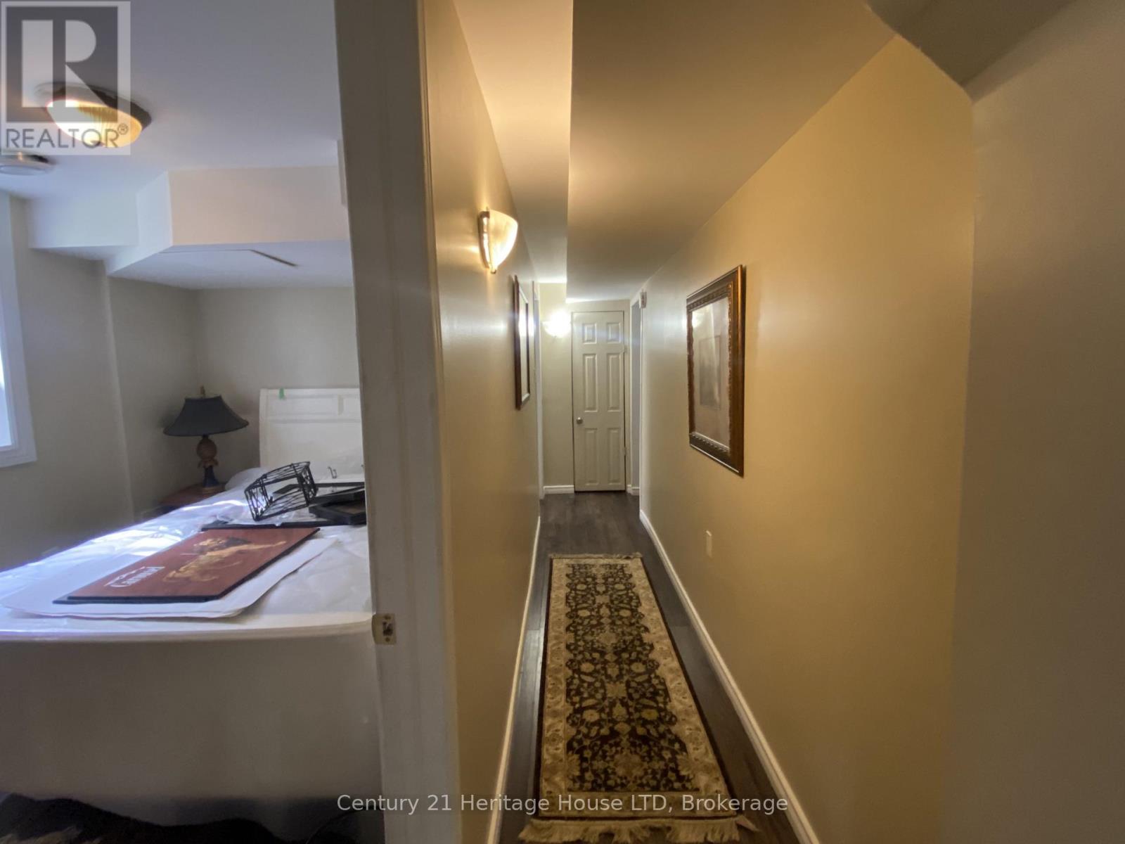 Lower Unit - 6042 Culp Street, Niagara Falls, Ontario  L2G 2B7 - Photo 9 - X13581628