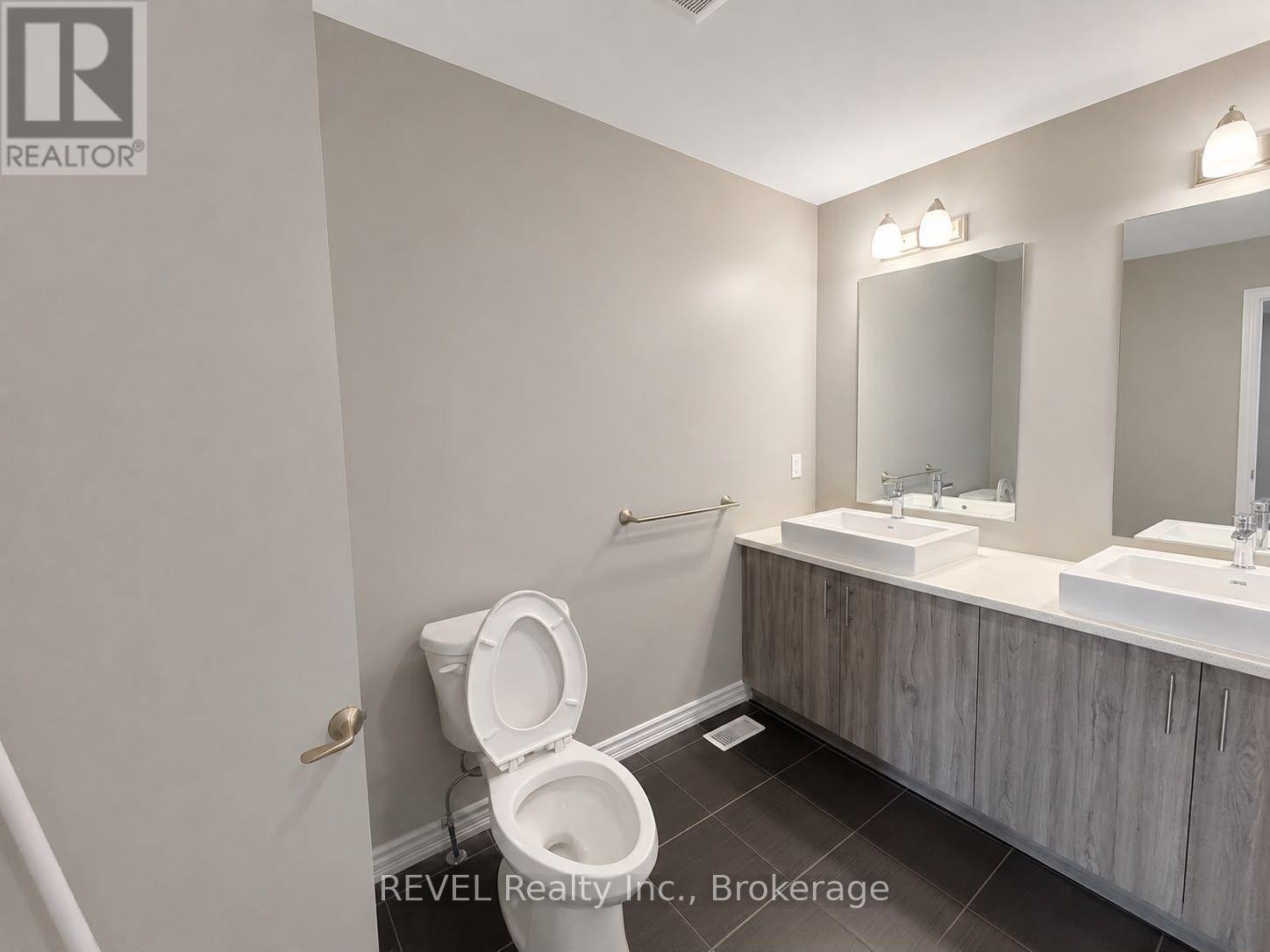4 Mclaughlin Street, Welland, Ontario  L3B 0J8 - Photo 12 - X13581828