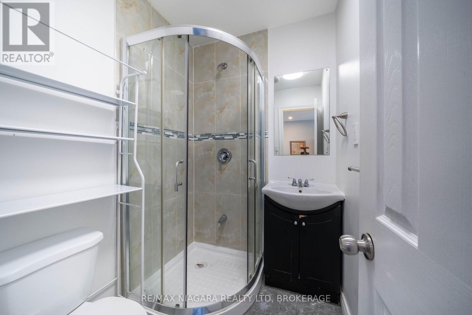 293-295 Glenridge Avenue, St. Catharines, Ontario  L2T 3K5 - Photo 22 - X13581852