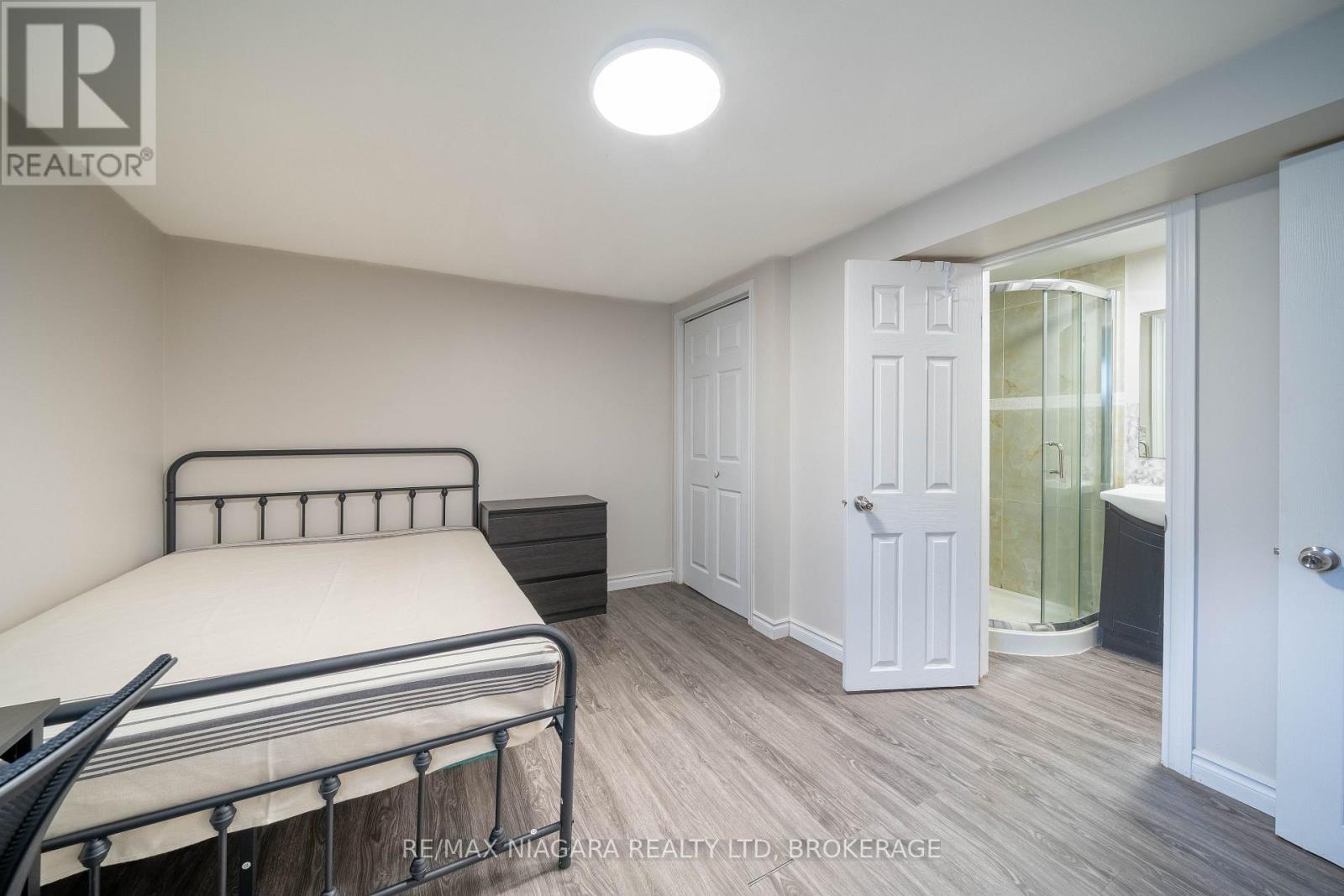 293-295 Glenridge Avenue, St. Catharines, Ontario  L2T 3K5 - Photo 44 - X13581852