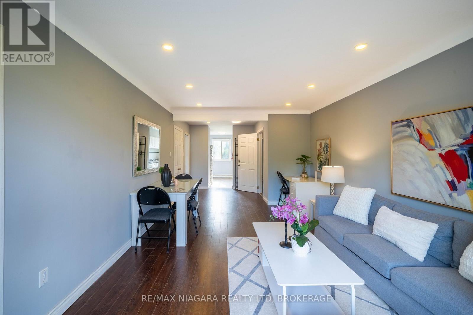 293-295 Glenridge Avenue, St. Catharines, Ontario  L2T 3K5 - Photo 5 - X13581852