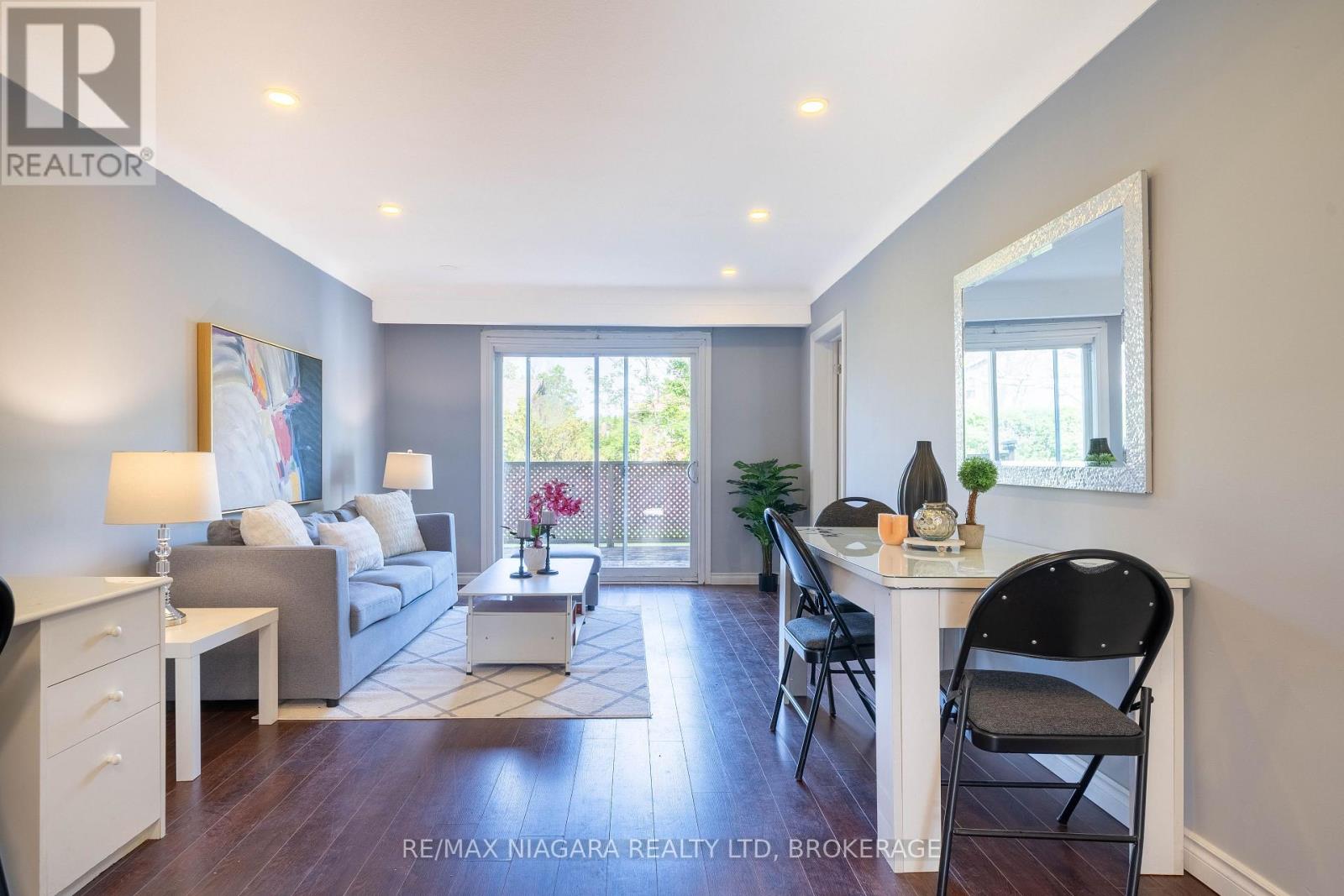 293-295 Glenridge Avenue, St. Catharines, Ontario  L2T 3K5 - Photo 6 - X13581852