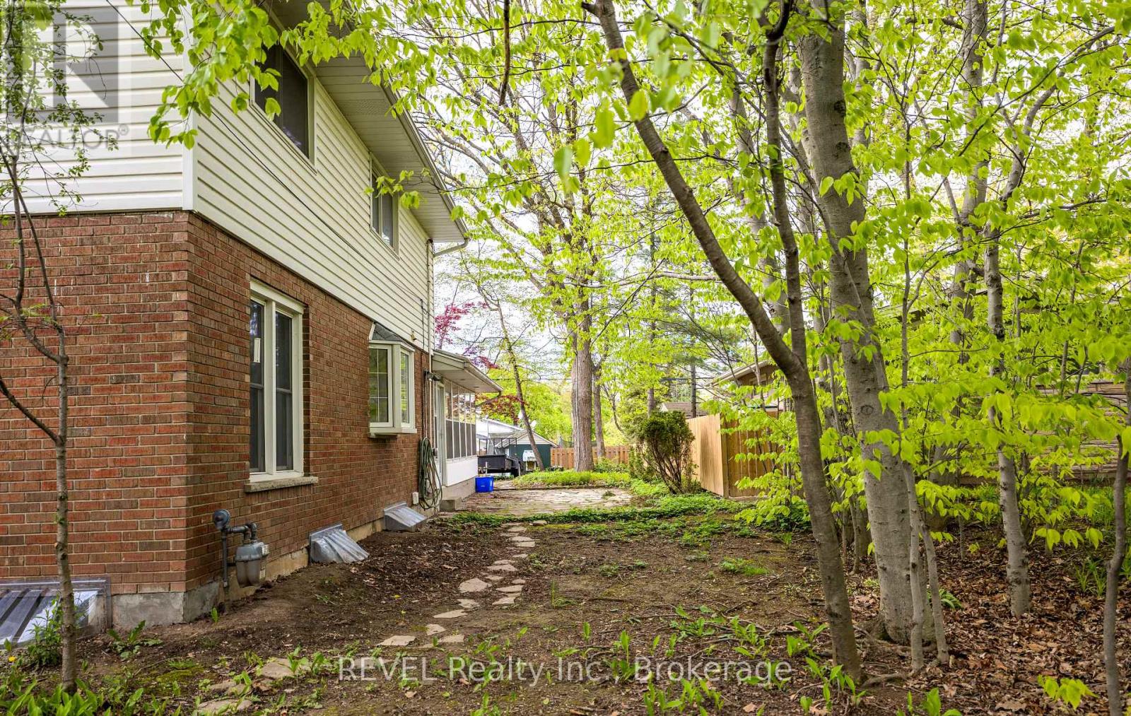 19 Woodington Crescent, St. Catharines, Ontario  L2T 3T8 - Photo 30 - X13582018