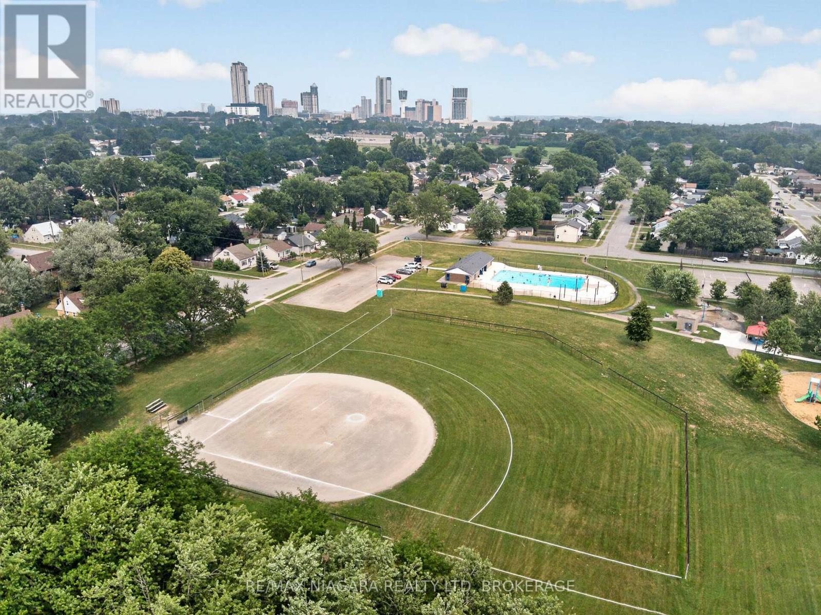 7072 Dell Avenue, Niagara Falls, Ontario  L2G 4W3 - Photo 7 - X13582046