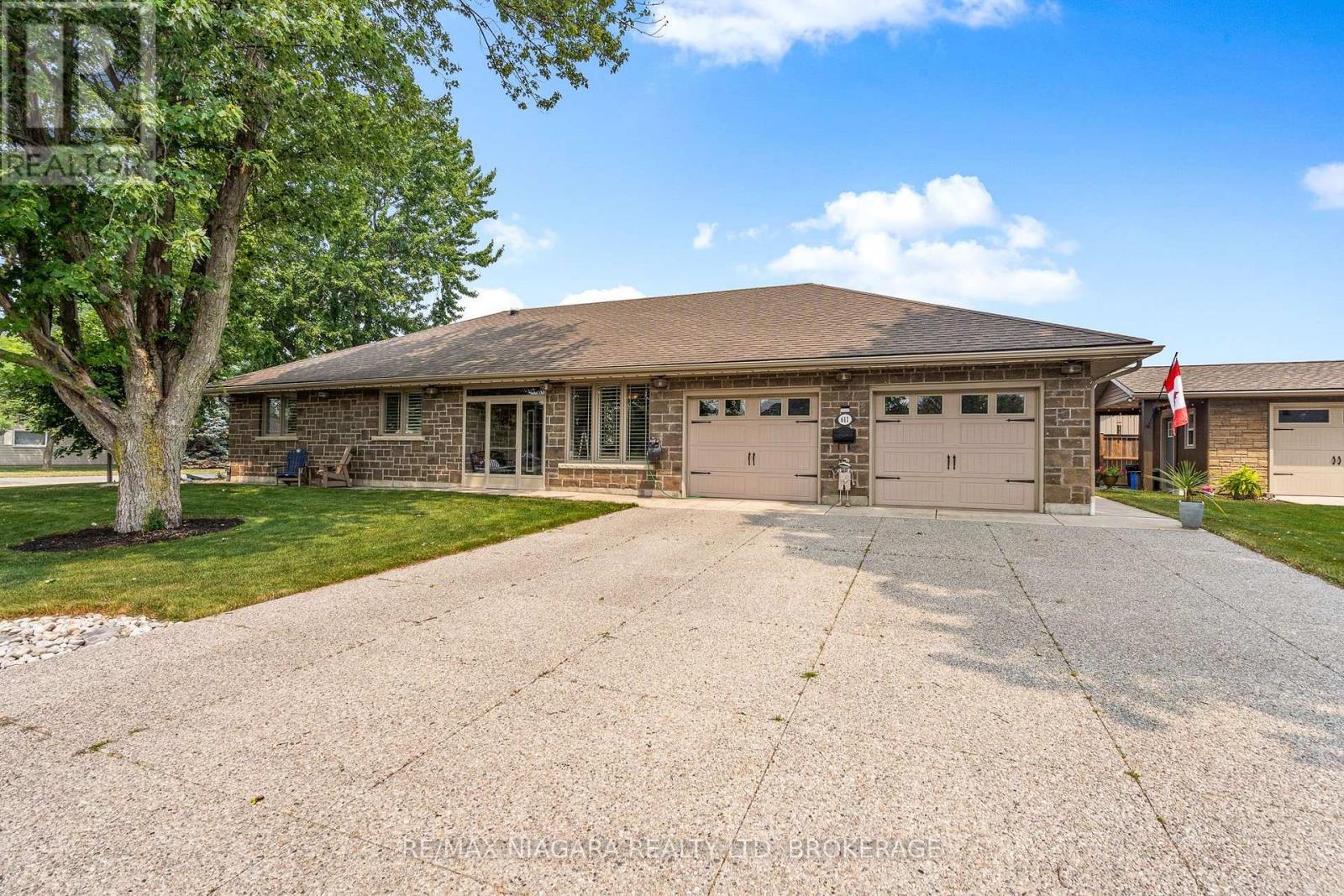 611 SUGARLOAF STREET, Port Colborne, Ontario