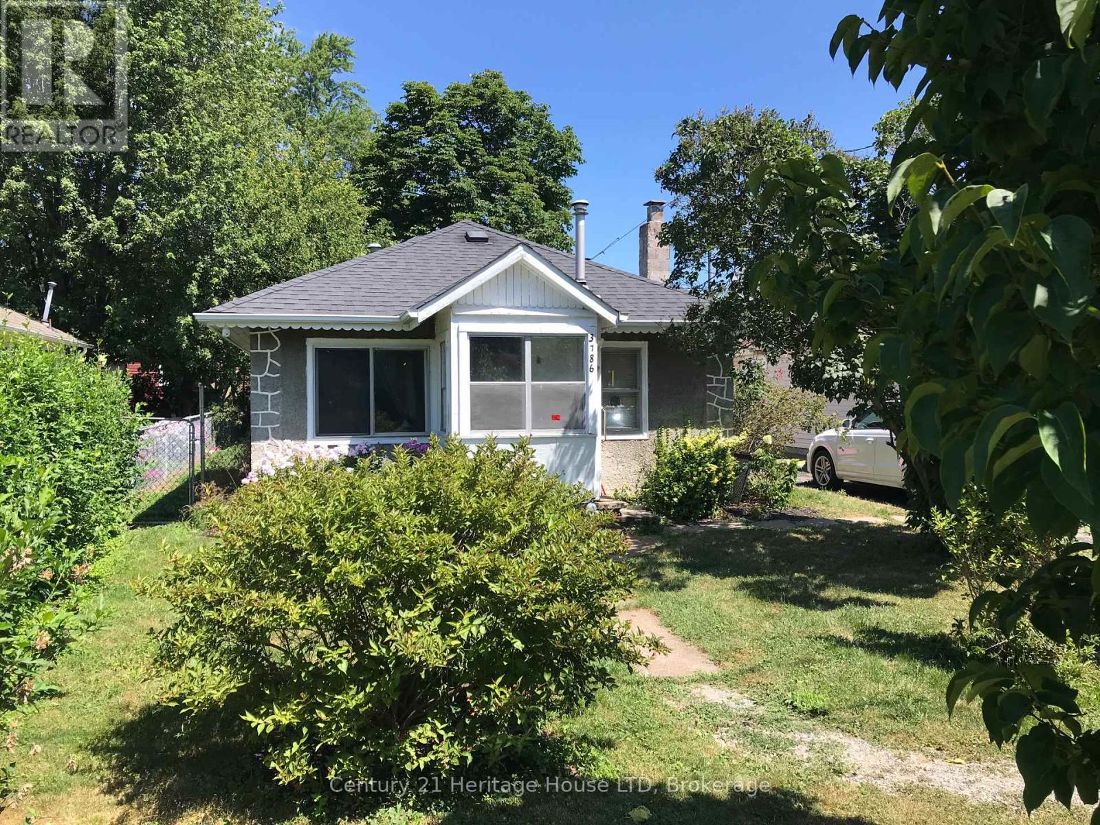 3786 Mathewson Avenue, Fort Erie, Ontario  L0S 1B0 - Photo 2 - X13582174