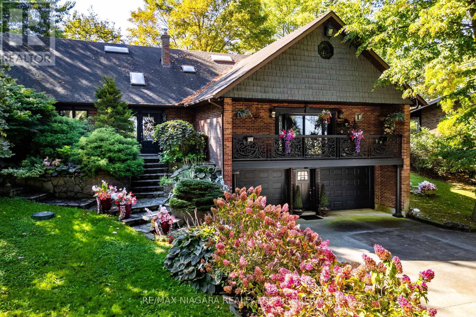 735 LAKESHORE ROAD E, Port Colborne, Ontario