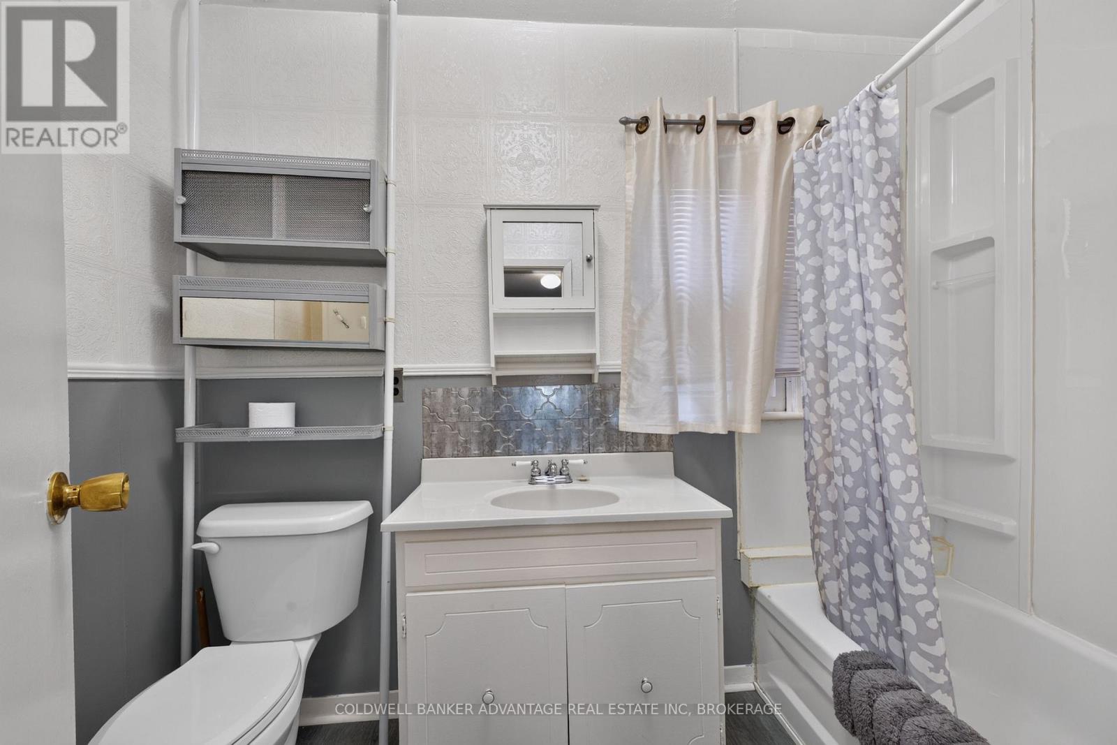 229 Broadway Avenue, Welland, Ontario  L3C 5L7 - Photo 11 - X13582430