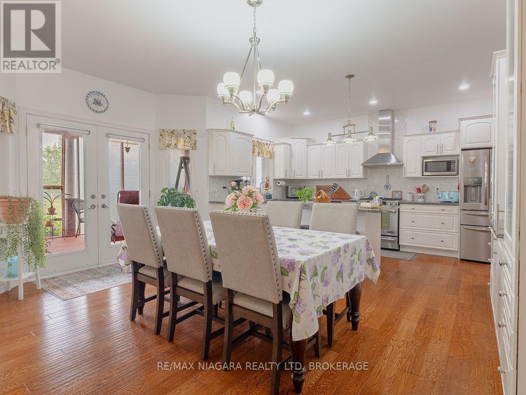 11004 Lakeshore Road, Wainfleet, Ontario  L3K 5V4 - Photo 10 - X13582454