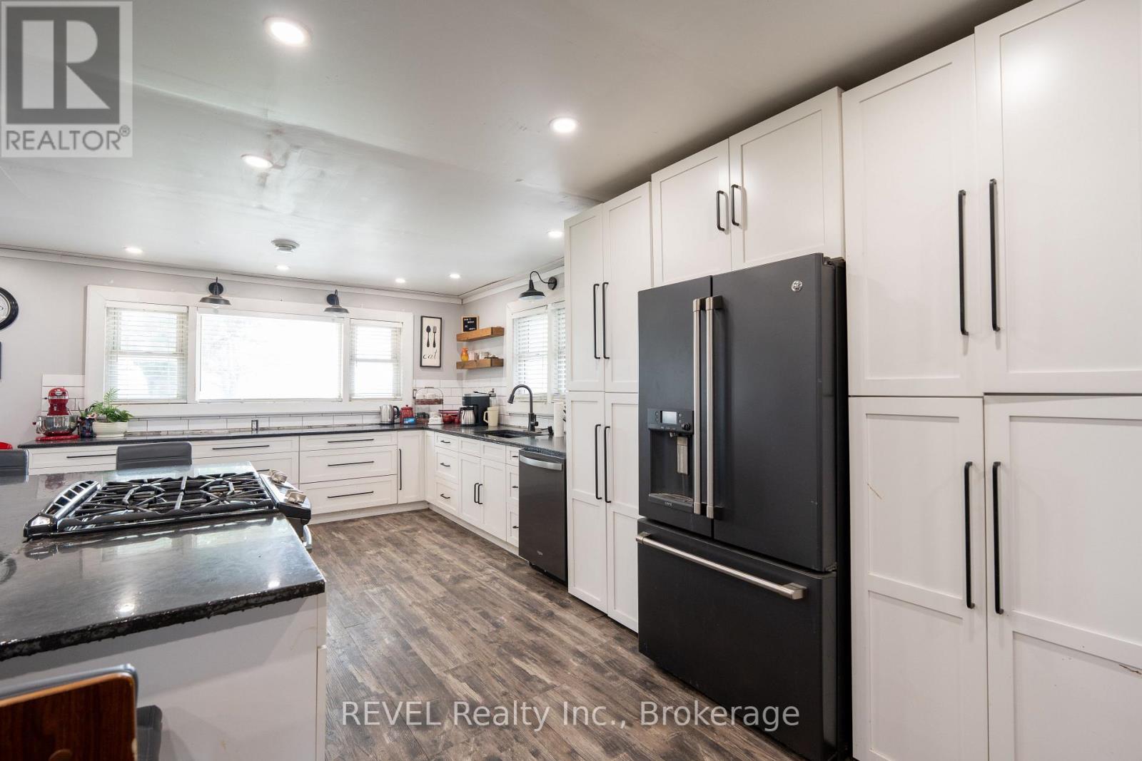 10830 3 Highway, Wainfleet, Ontario  L3K 5V4 - Photo 3 - X13582492