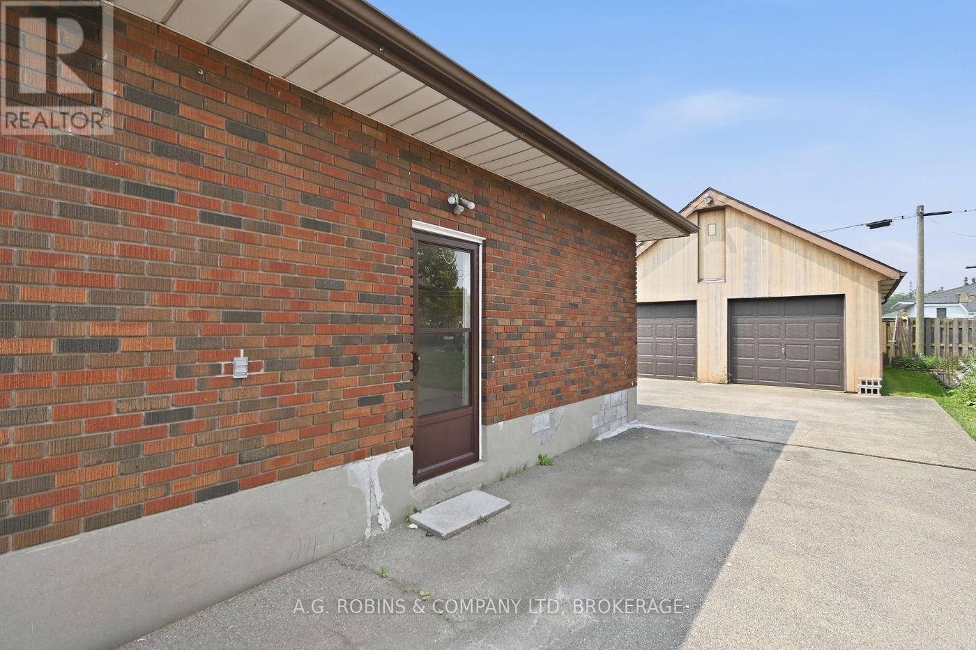 140 Classic Avenue, Welland, Ontario  L3B 1P7 - Photo 11 - X13582502