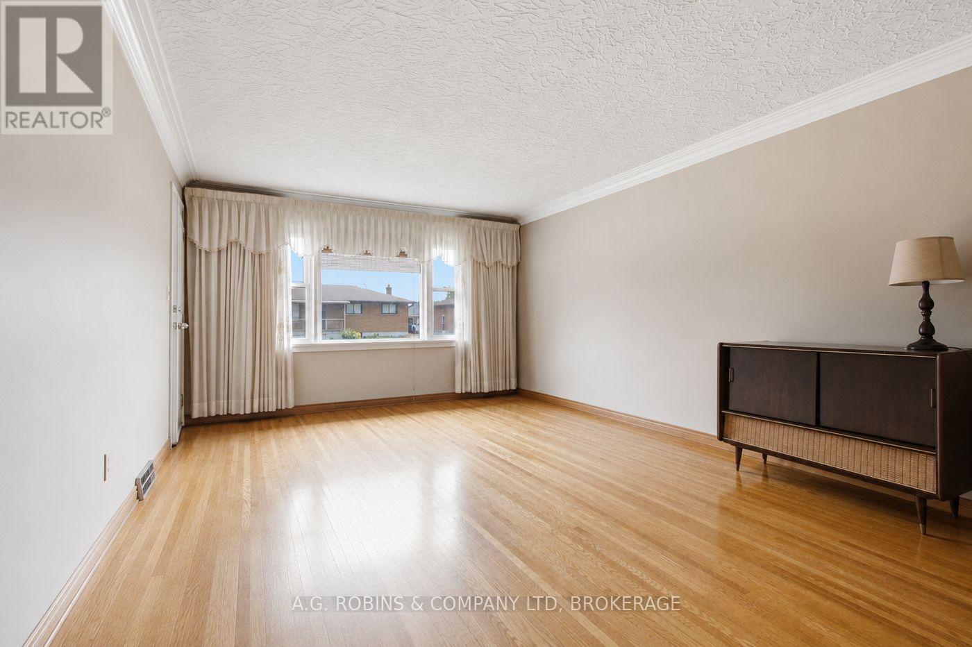 140 Classic Avenue, Welland, Ontario  L3B 1P7 - Photo 12 - X13582502